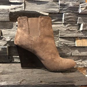 Brown Wedge Size 8 Round Toe Boots. 3” heel Size 8
